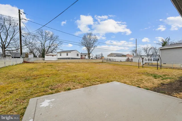 a view of an ocean and a building
