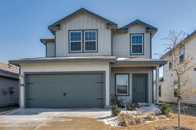 $2,150 | 319 Vitex Drive, Royse City, TX 75189