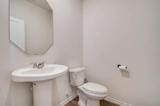 $2,150 | 319 Vitex Drive, Royse City, TX 75189