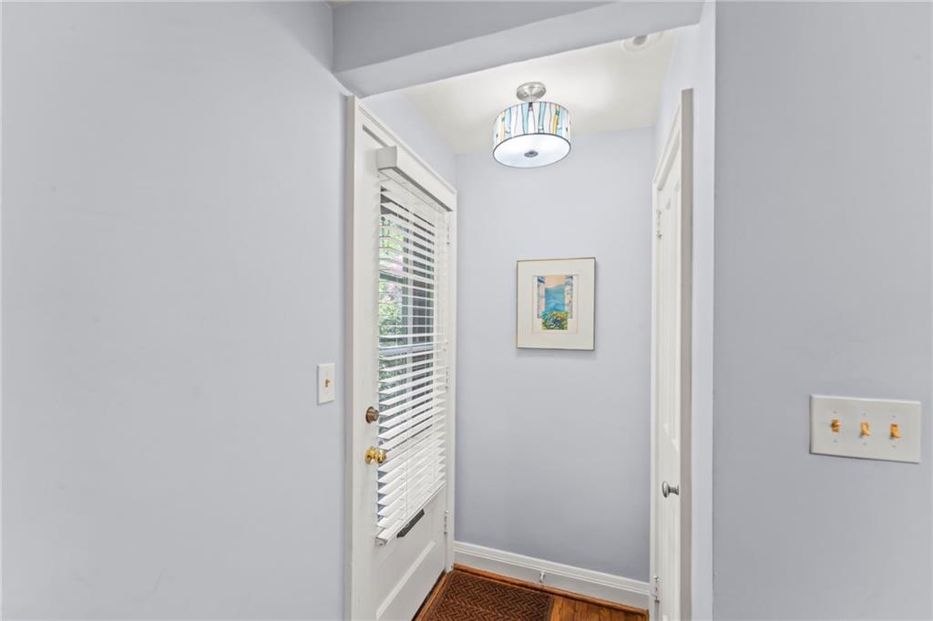 436 Olympia Road Pittsburgh, PA 15211 - Photo 4 of 37