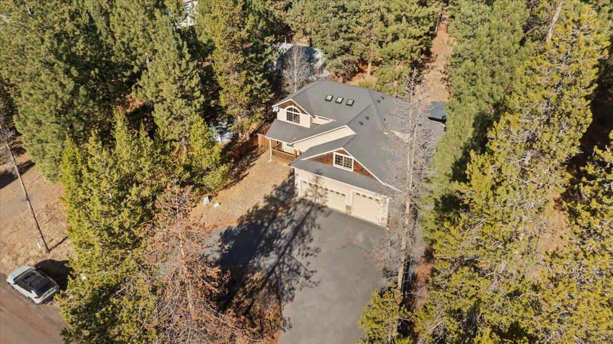 16870 Downey Road Bend, OR 97707 - Photo 5 of 56 12-2-print-Riley Visuals-2