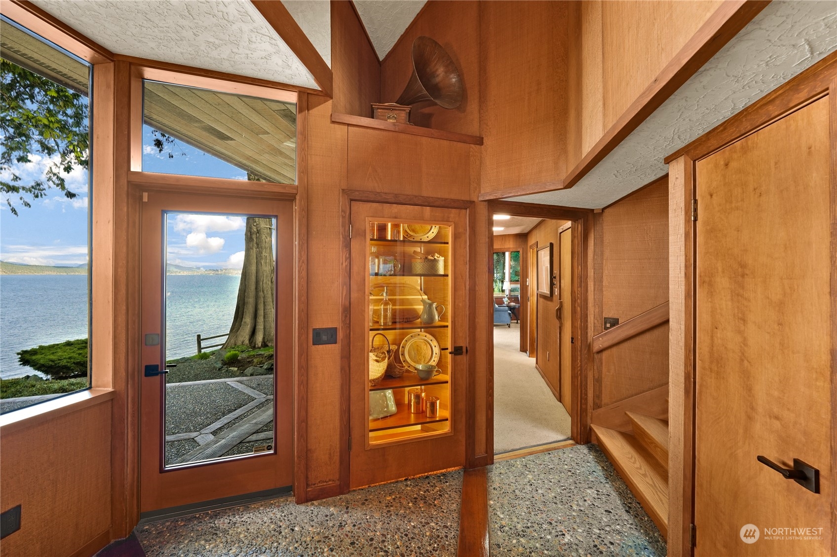 3559 Biz Point Road Anacortes, WA 98221 - Photo 12 of 37 a view of an entryway