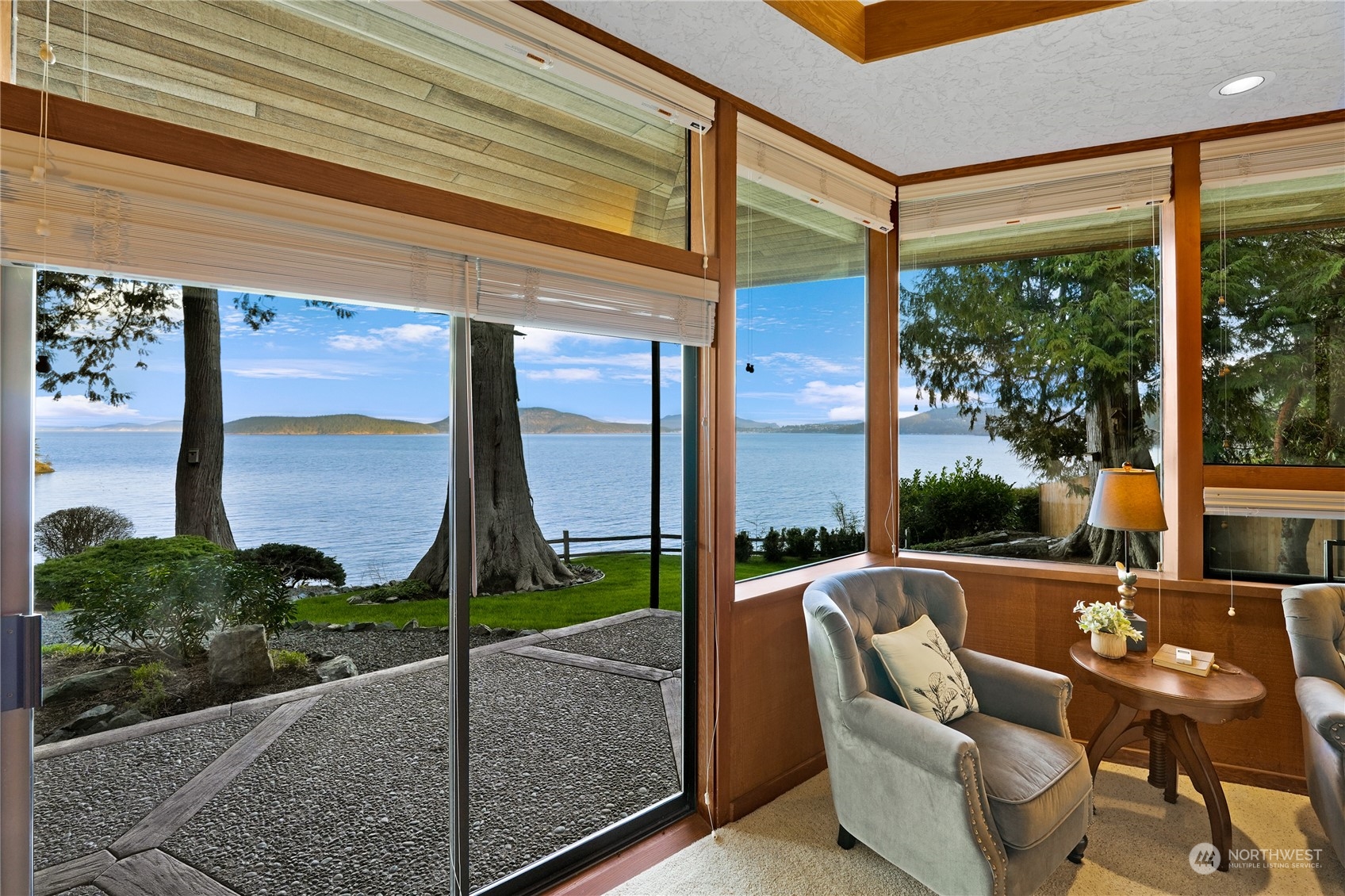 3559 Biz Point Road Anacortes, WA 98221 - Photo 14 of 37 a living room with patio