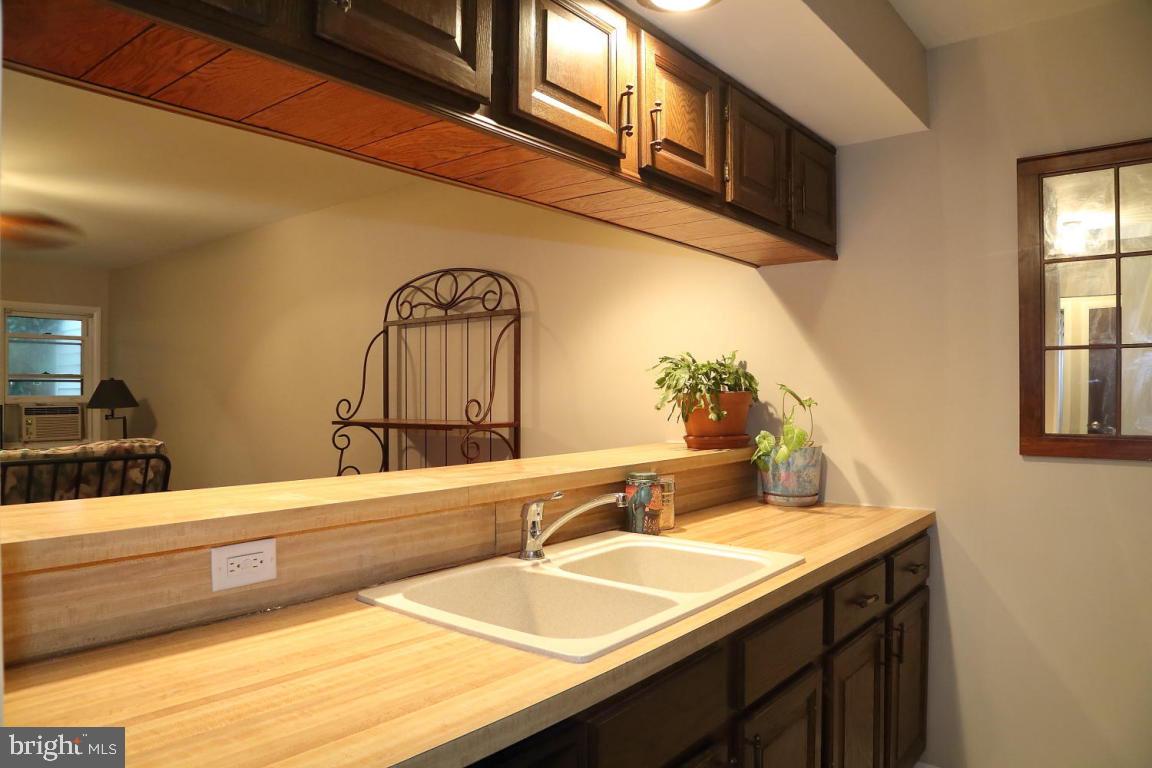 10 Branstock Court Lititz, PA 17543 - Photo 4 of 17