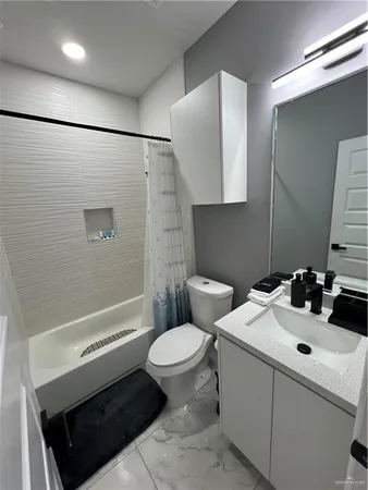 $1,650 | 1421 Iris Avenue, Unit 1, McAllen, TX 78501