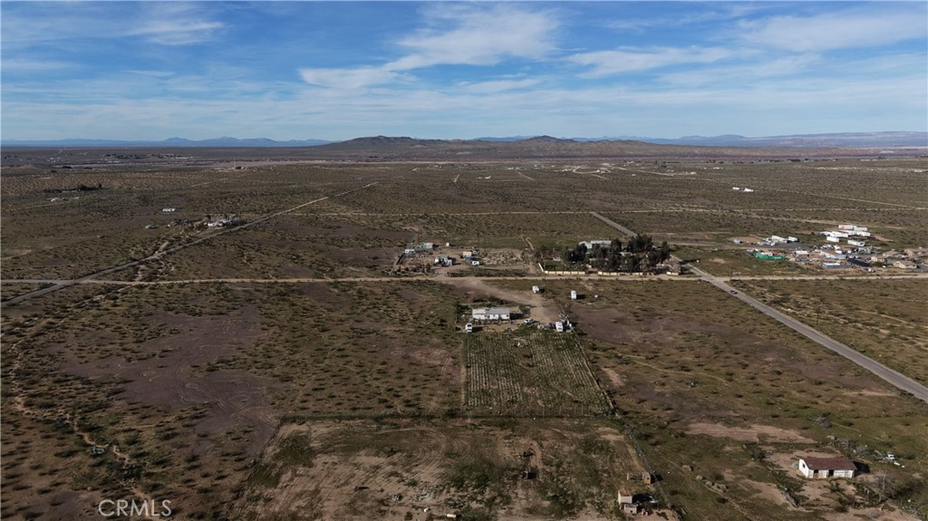 19033 Wagonwheel Road Helendale, CA 92342 - Photo 18 of 26