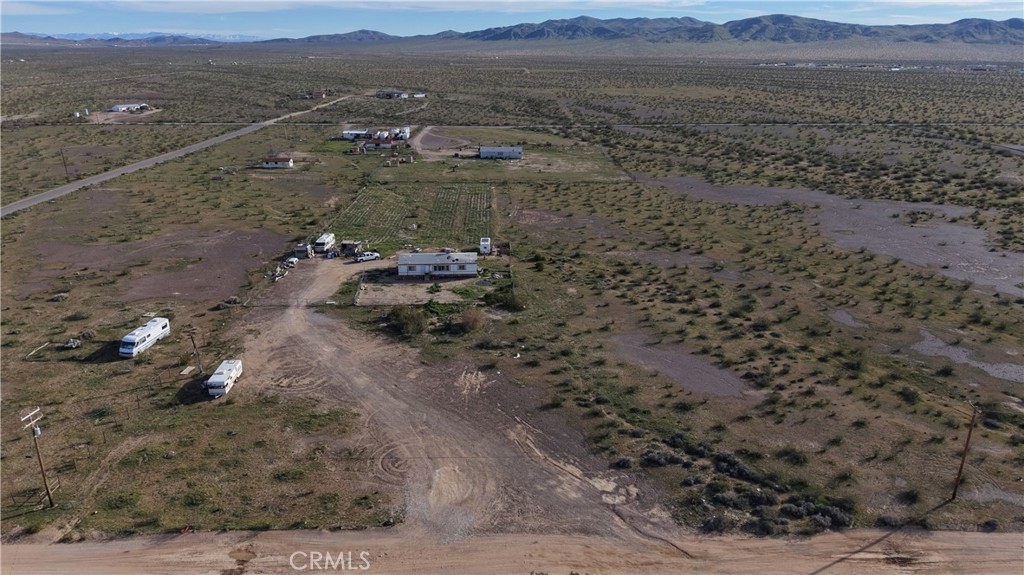 19033 Wagonwheel Road Helendale, CA 92342 - Photo 3 of 26