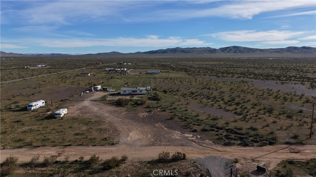 19033 Wagonwheel Road Helendale, CA 92342 - Photo 4 of 26