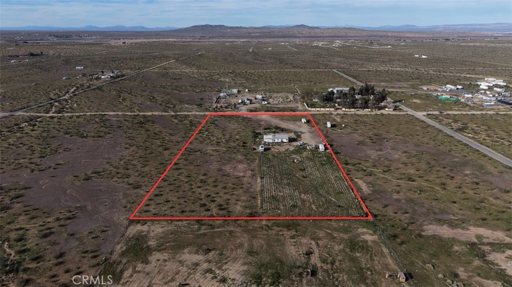 19033 Wagonwheel Road Helendale, CA 92342 - Photo 7 of 26