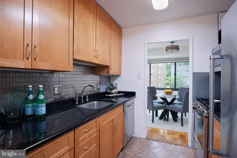 $194,900 | 5410 Connecticut Avenue Northwest, Unit 307, Washington, DC 20015