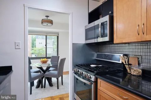 $194,900 | 5410 Connecticut Avenue Northwest, Unit 307, Washington, DC 20015