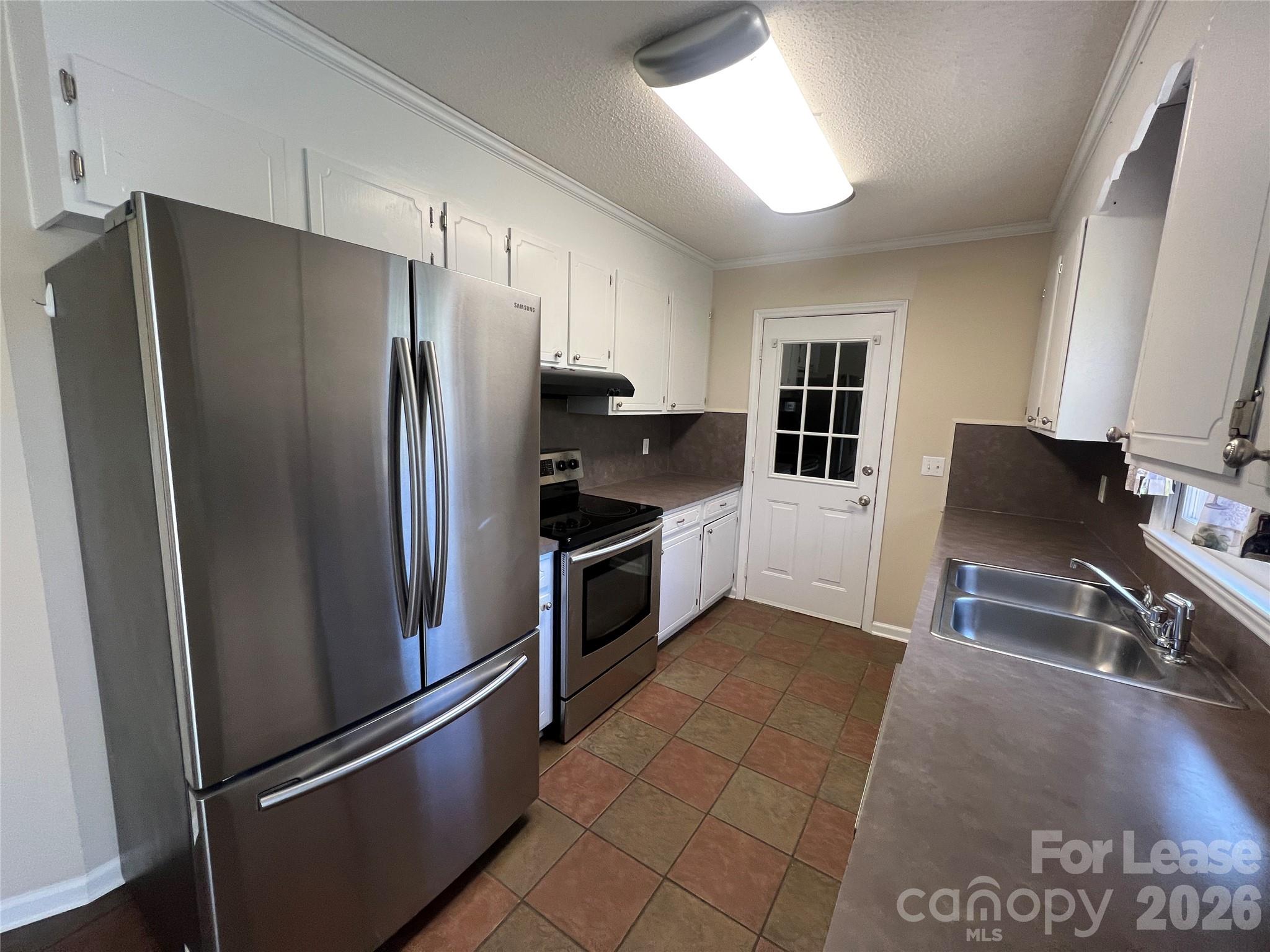 1369 Little Road Newton, NC 28658 - Photo 4 of 12