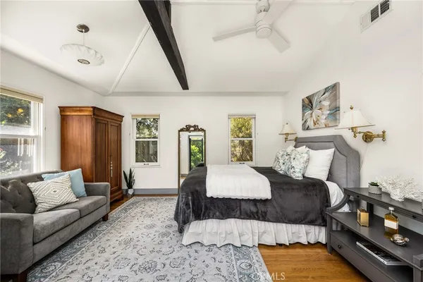 $1,100,000 | 3461 Gardenia Avenue, Long Beach, CA 90807