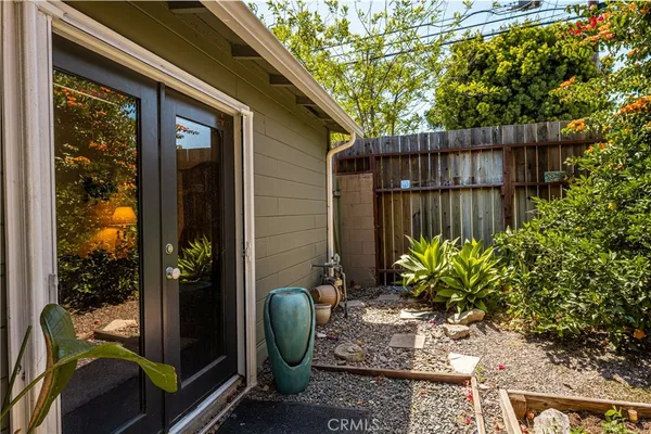 $1,100,000 | 3461 Gardenia Avenue, Long Beach, CA 90807