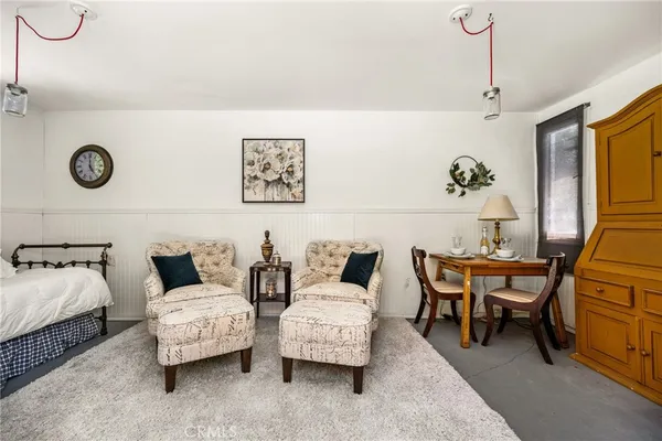 $1,100,000 | 3461 Gardenia Avenue, Long Beach, CA 90807