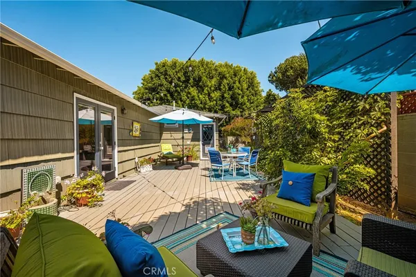 $1,100,000 | 3461 Gardenia Avenue, Long Beach, CA 90807