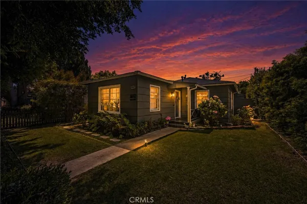 $1,100,000 | 3461 Gardenia Avenue, Long Beach, CA 90807