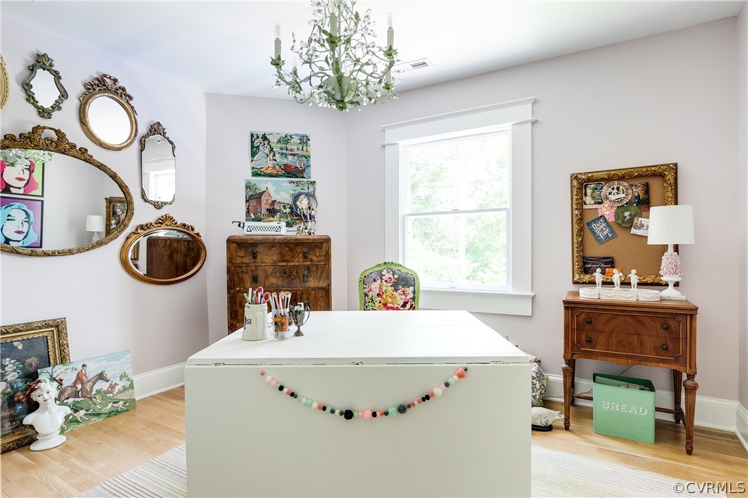 1720 Norwood Road Bruington, VA 23023 - Photo 43 of 50 a living room with furniture and a window