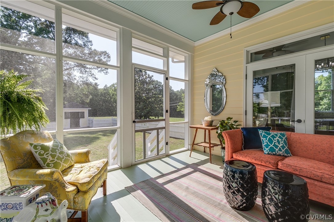 1720 Norwood Road Bruington, VA 23023 - Photo 45 of 50 a living room with furniture and a large window
