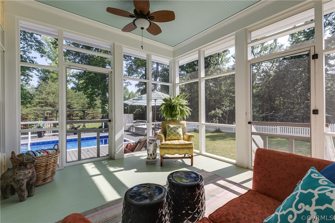 1720 Norwood Road Bruington, VA 23023 - Photo 46 of 50 a living room with furniture and a large window