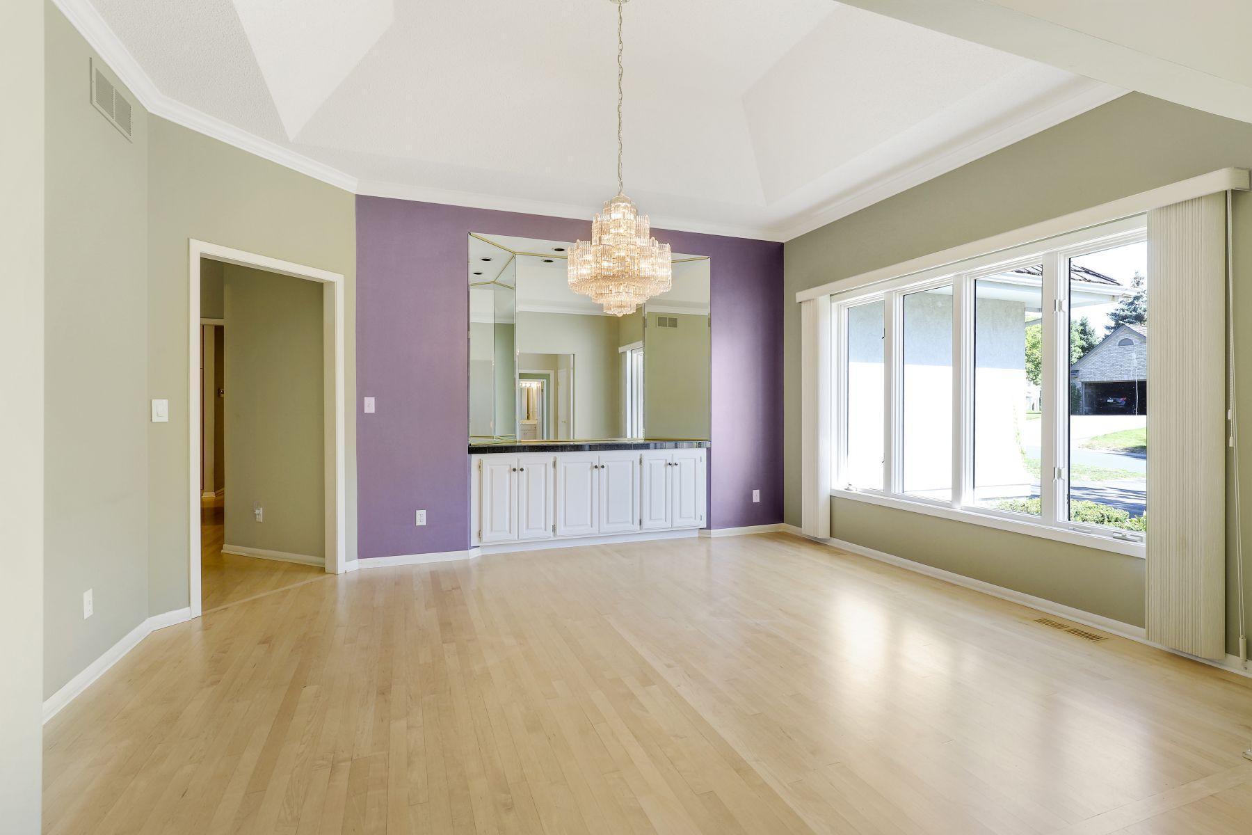 10284 Antlers Ridge Eden Prairie, MN 55347 - Photo 9 of 47 Gallery Image 9