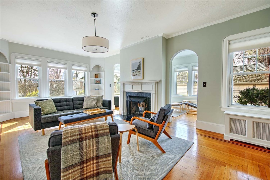 12 Holly Street Providence, RI 02906 - Photo 6 of 44