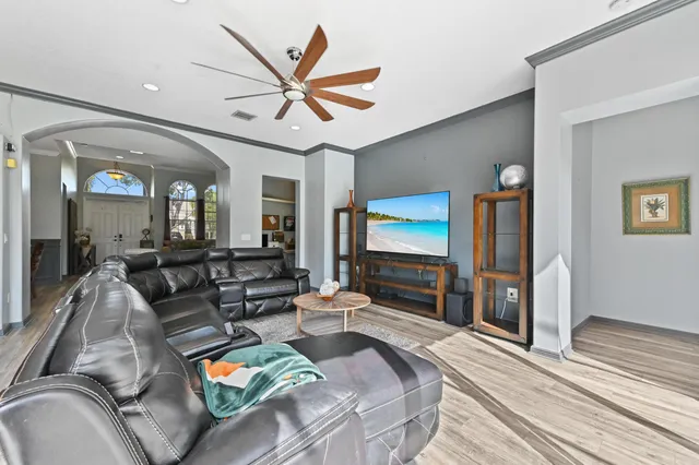 $675,000 | 1766 Annandale Circle, Royal Palm Beach, FL 33411