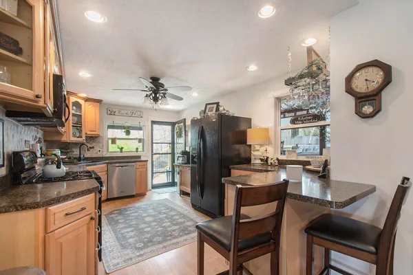 $380,000 | 57080 Red Arrow Highway, Lawrence, MI 49064