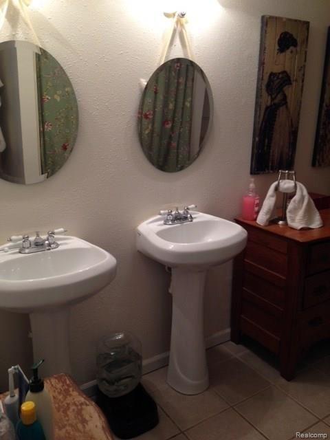 16225 Falk Road Holly, MI 48442 - Photo 10 of 18 image6.jpg