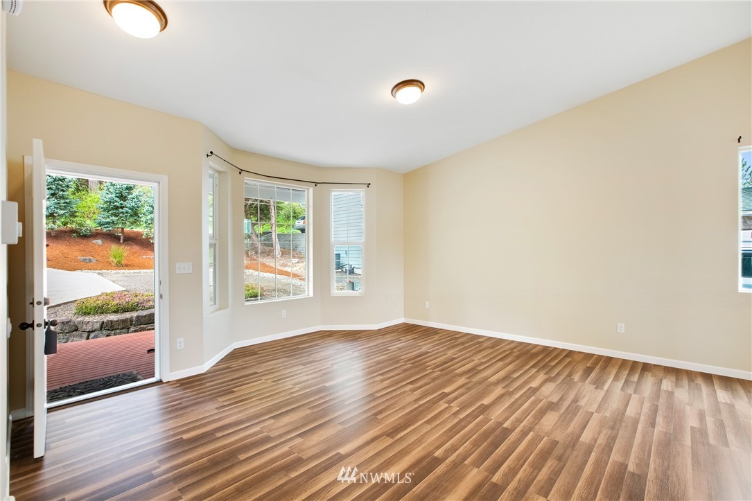 7490 East Grapeview Loop Road Allyn, WA 98524 - Photo 11 of 36 Gallery Image 11