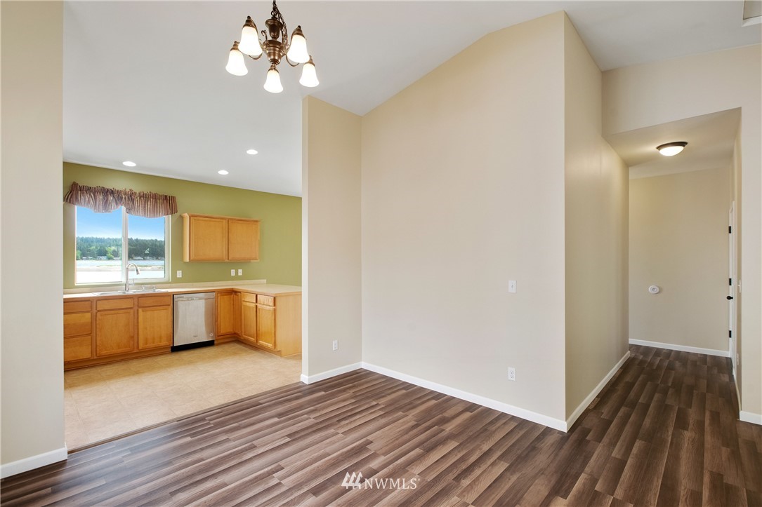 7490 East Grapeview Loop Road Allyn, WA 98524 - Photo 15 of 36 Gallery Image 15