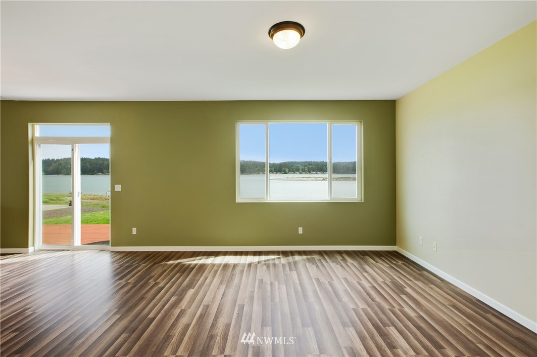 7490 East Grapeview Loop Road Allyn, WA 98524 - Photo 18 of 36 Gallery Image 18