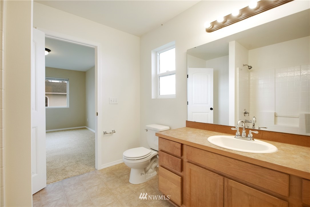 7490 East Grapeview Loop Road Allyn, WA 98524 - Photo 28 of 36 Gallery Image 28
