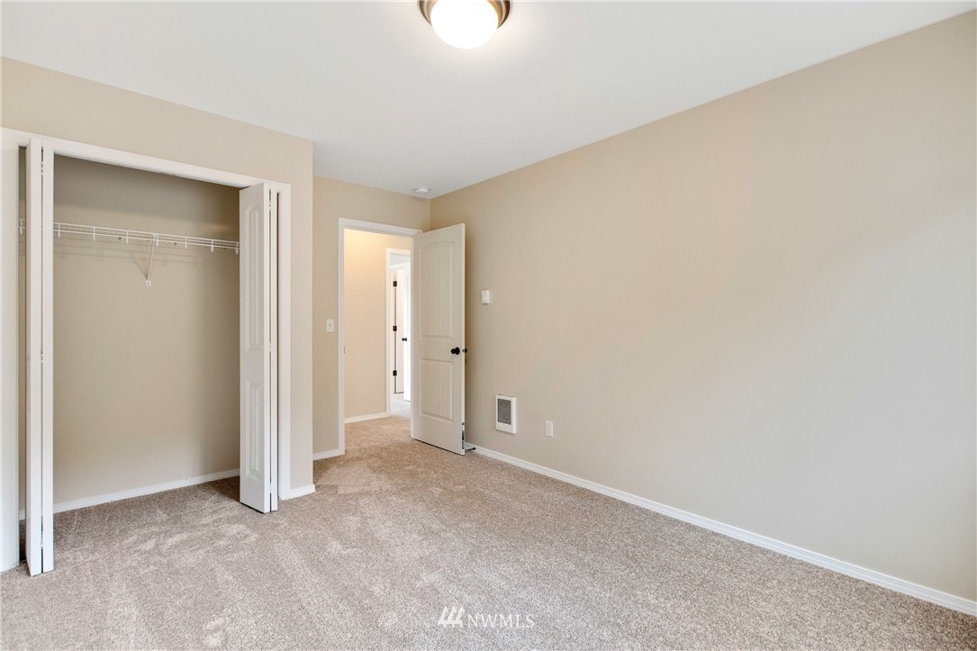 7490 East Grapeview Loop Road Allyn, WA 98524 - Photo 35 of 36 Gallery Image 35