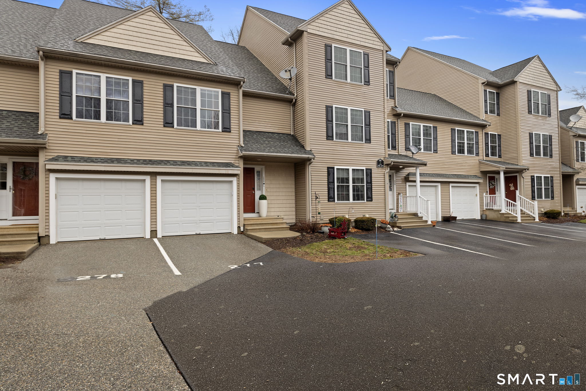 86 Perry Street, Unit 277 Putnam, CT 06260 - Photo 1 of 34