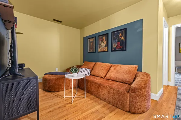 $325,000 | 86 Perry Street, Unit 277, Putnam, CT 06260