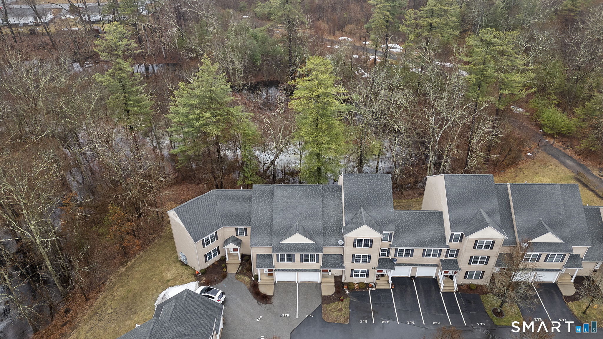 86 Perry Street, Unit 277 Putnam, CT 06260 - Photo 3 of 34