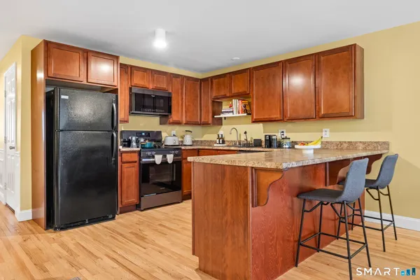 $325,000 | 86 Perry Street, Unit 277, Putnam, CT 06260