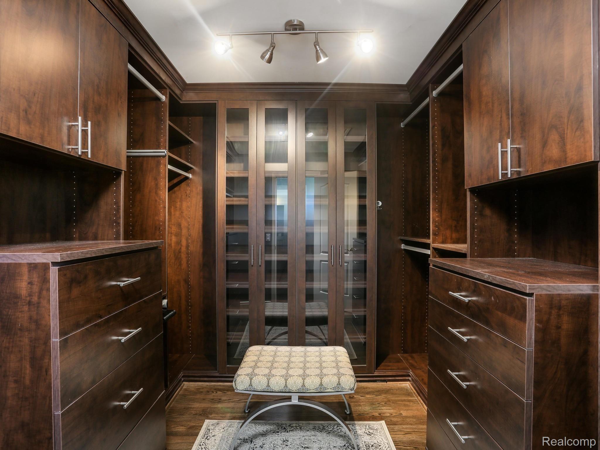 5323 Carlisle Court Rochester, MI 48306 - Photo 36 of 57 Custom built California "His" Closet.
