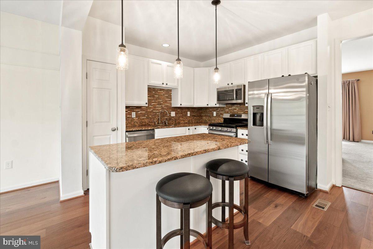 1810 Spruce Peak Way Frederick, MD 21702 - Photo 3 of 34