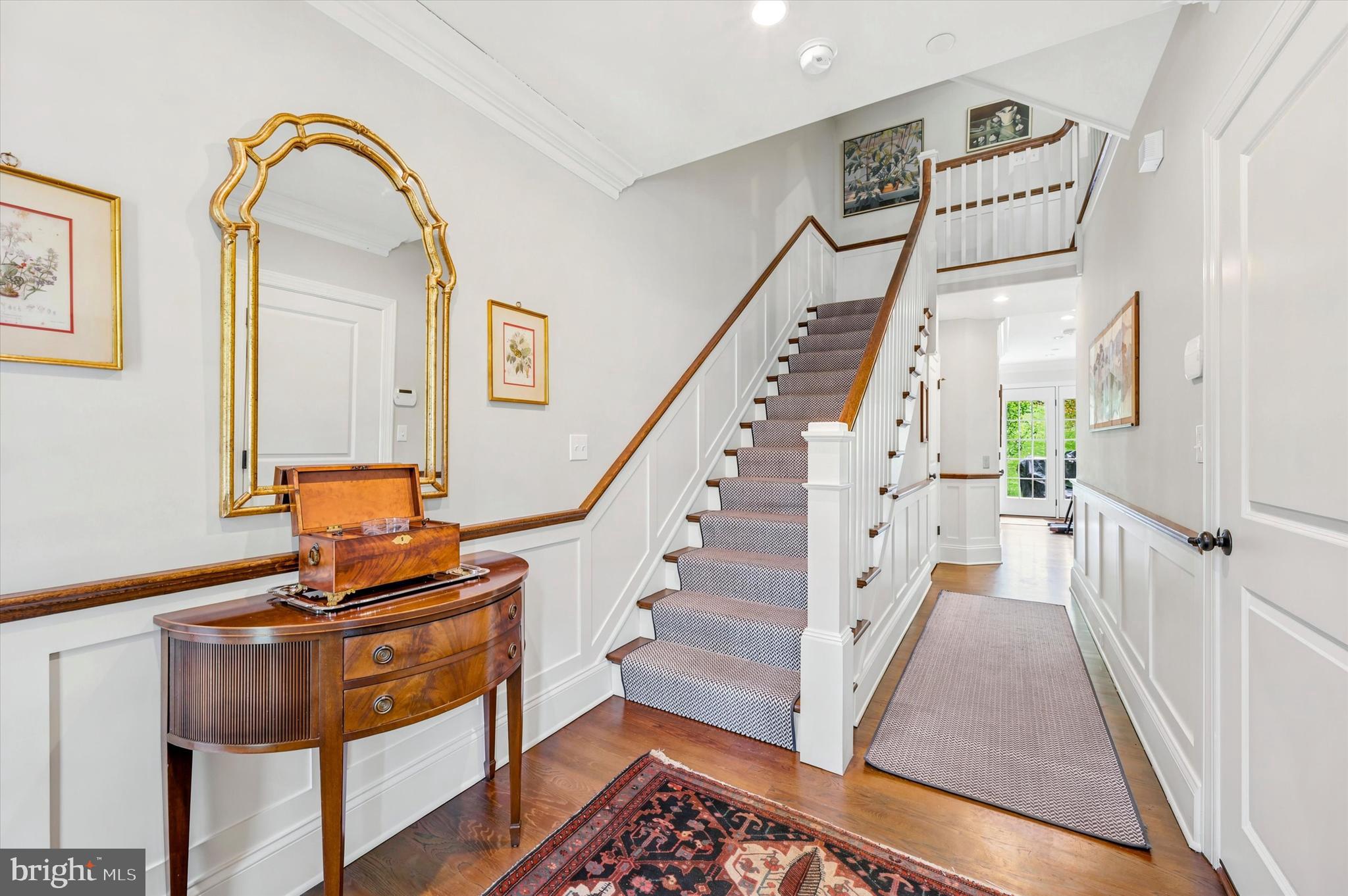 11 Overlea Way Glenside, PA 19038 - Photo 2 of 23 Entrance hall