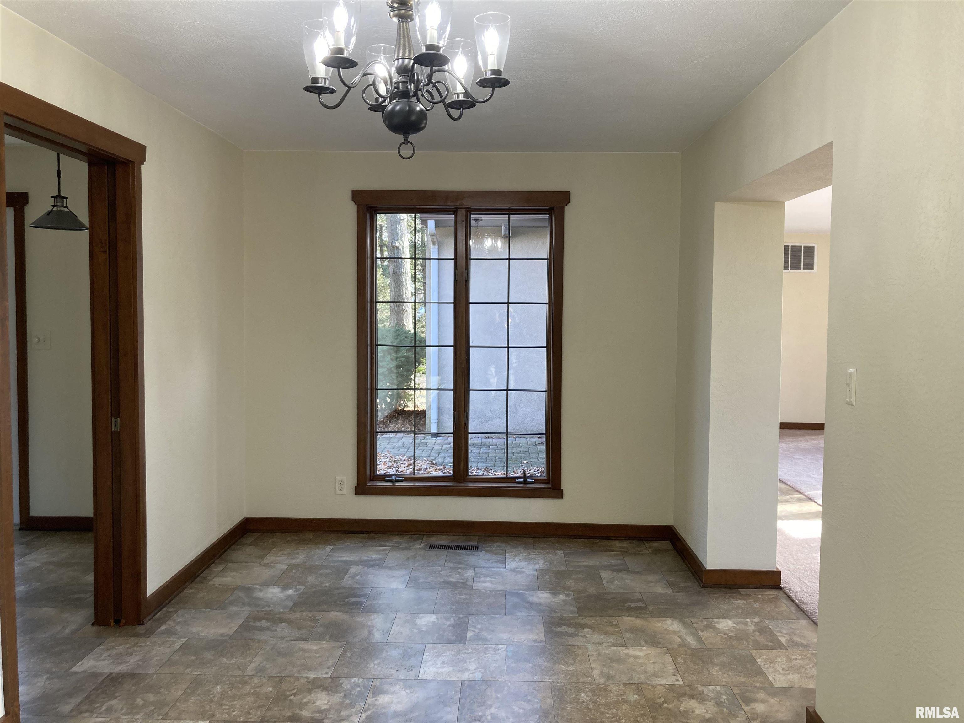 1167 Walnut Street Washington, IL 61571 - Photo 8 of 22 Gallery Image 8