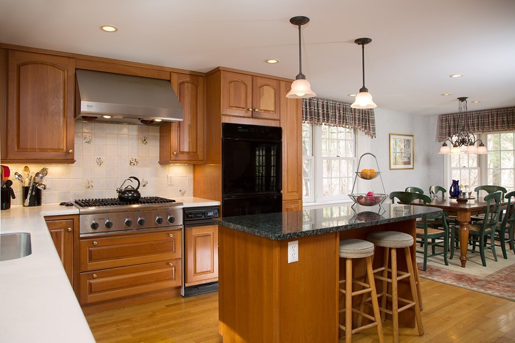 33 Stony Brook Road Weston, MA 02493 - Photo 2 of 11 Gallery Image 2