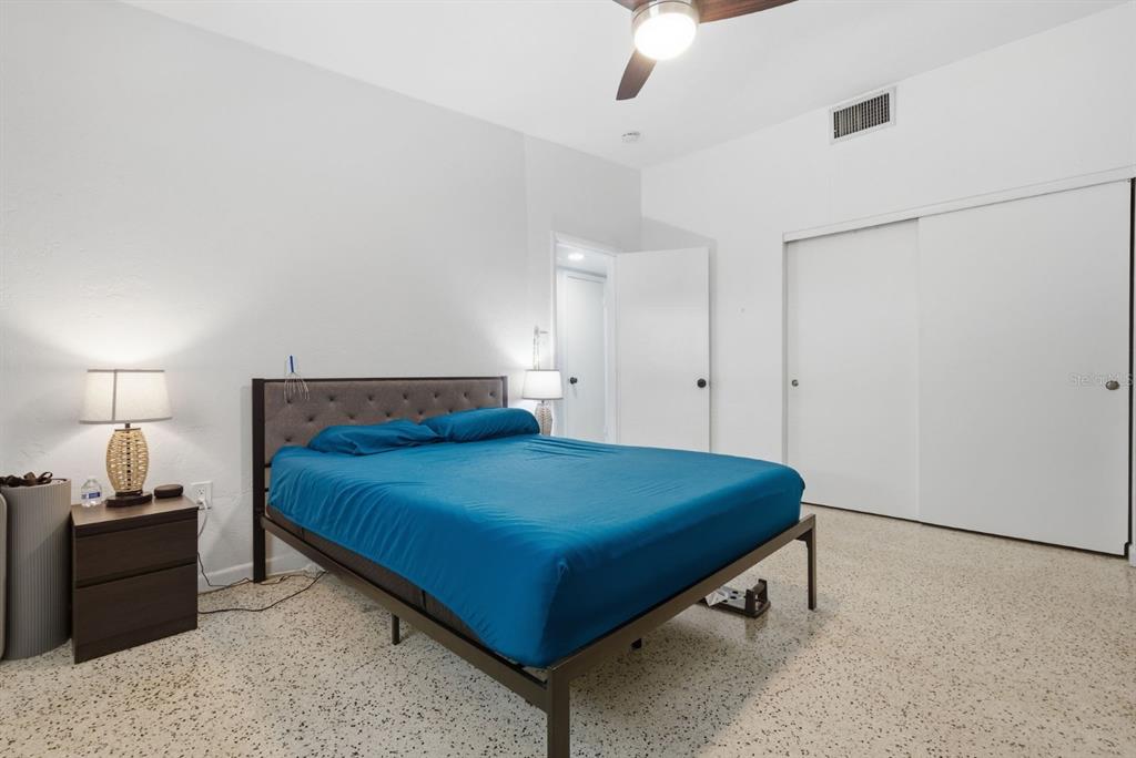 5126 104th Street North St. Petersburg, FL 33708 - Photo 16 of 37