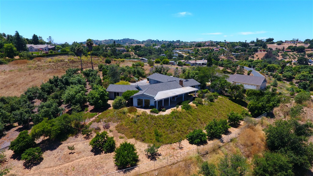 612 Rancho Camino Fallbrook, CA 92028 - Photo 1 of 25