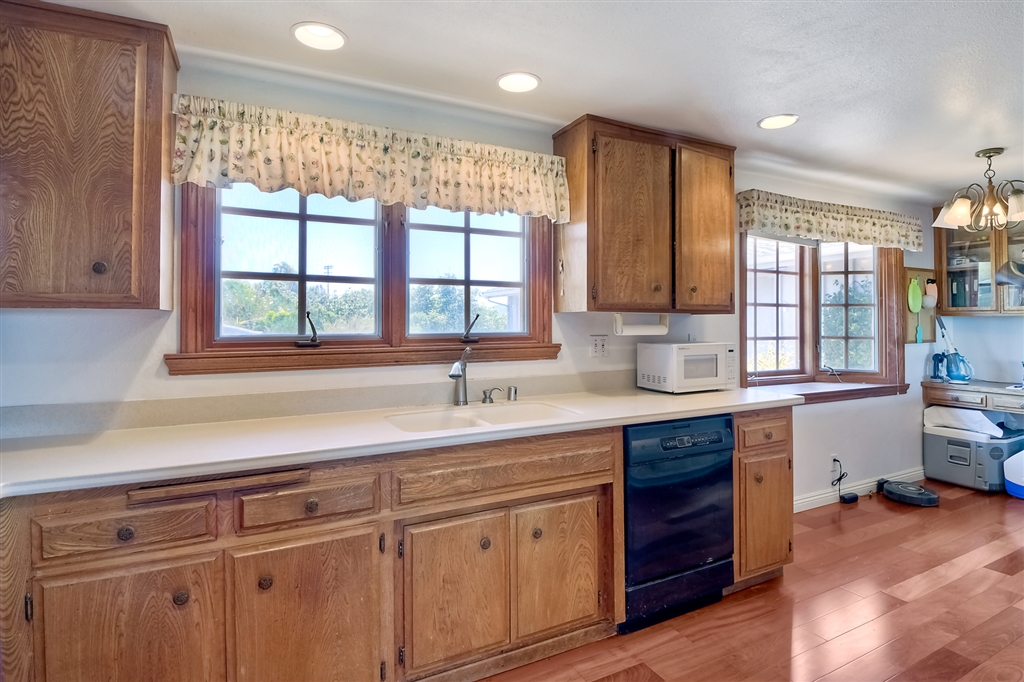 612 Rancho Camino Fallbrook, CA 92028 - Photo 11 of 25