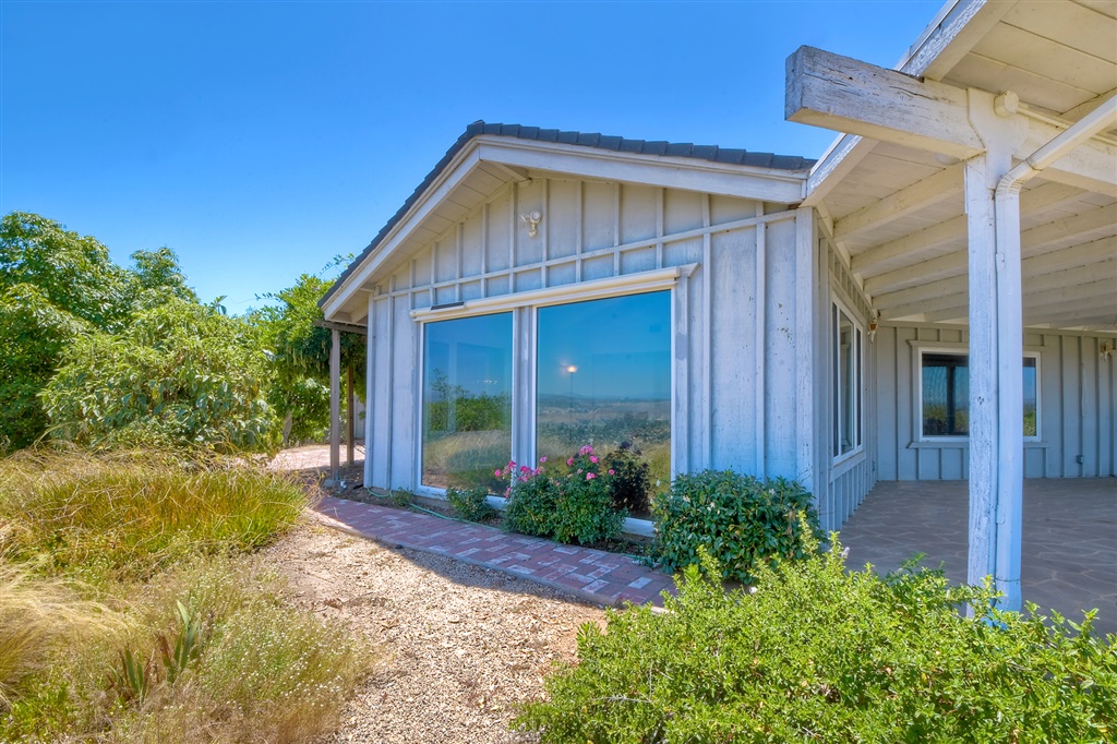 612 Rancho Camino Fallbrook, CA 92028 - Photo 21 of 25