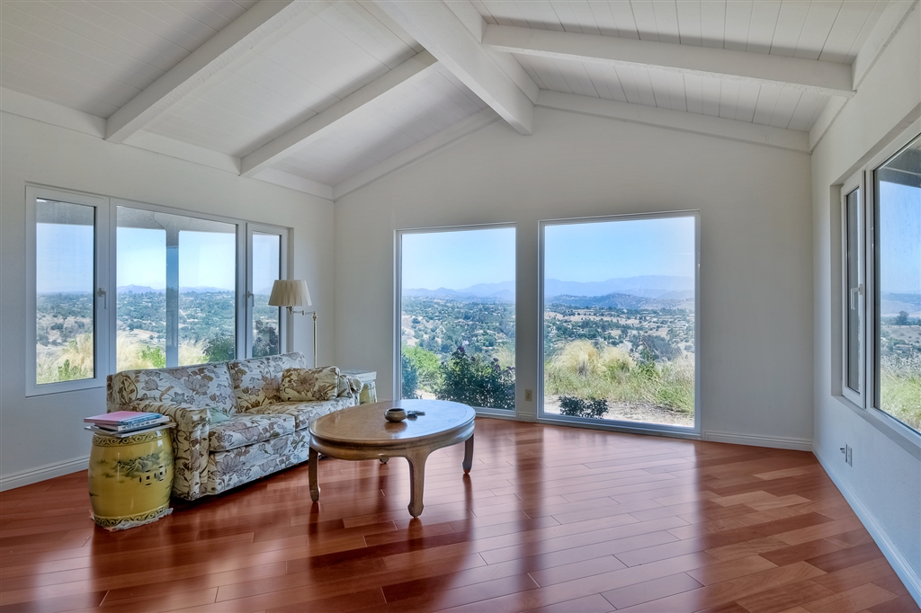 612 Rancho Camino Fallbrook, CA 92028 - Photo 6 of 25