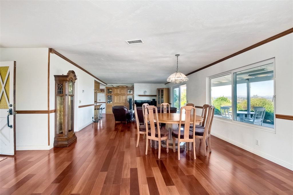 612 Rancho Camino Fallbrook, CA 92028 - Photo 7 of 25