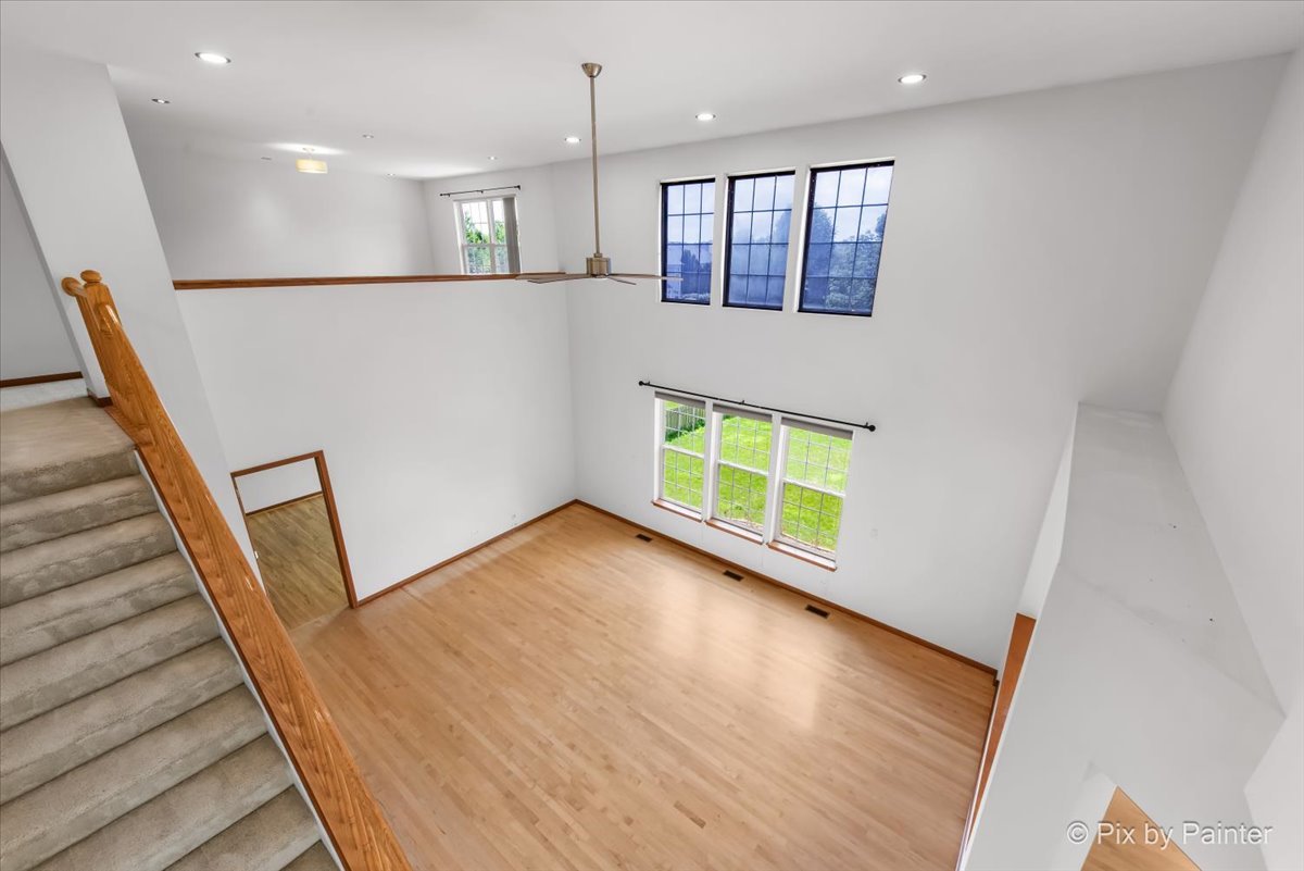 377 Sterling Circle Cary, IL 60013 - Photo 19 of 49